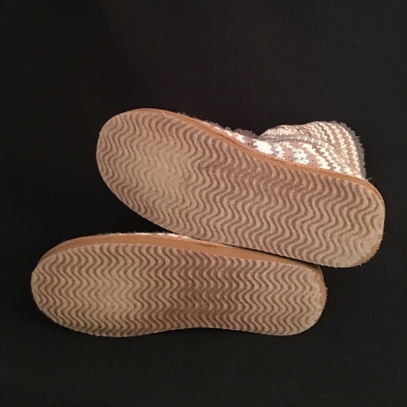 MucLuks button up Sherpa lined sweater slippers-5 - Picture 6 of 8